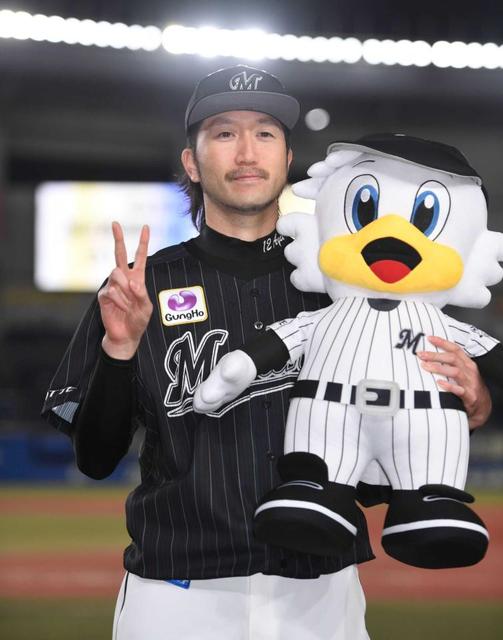 ロッテ・石川２勝目　開幕３戦２３イニング自責ゼロ　女房役・松川に感謝