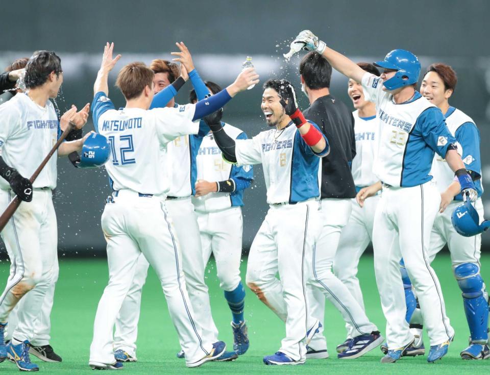 BIG BOSS』新庄剛志 ユニフォーム、ハッピ、リストバンド 3点セット - 野球