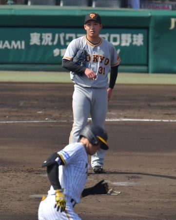 　２回、糸井に先制ソロを浴びた赤星（撮影・神子素慎一）