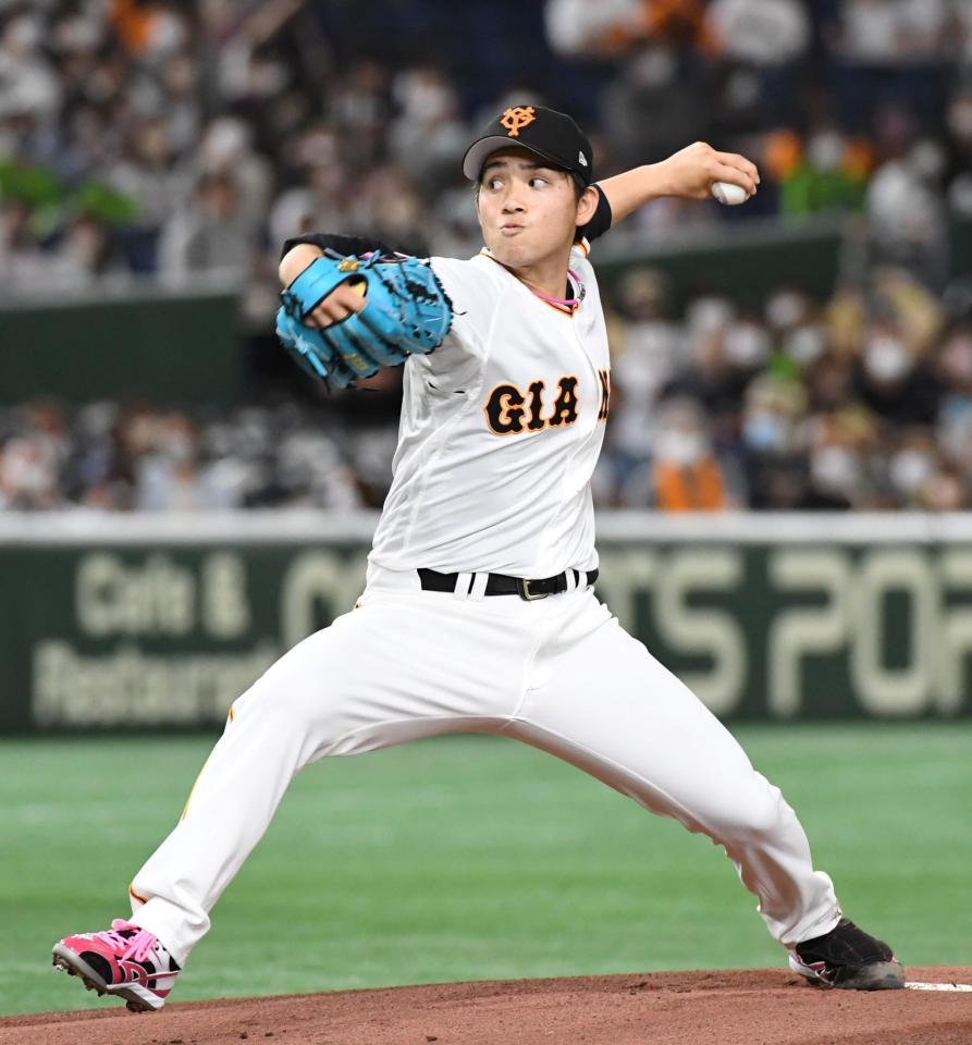 　ヤクルト打線を相手に力投する高橋（撮影・佐藤厚）