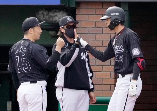 ロッテが首位楽天に連勝、敵地楽天生命パークでカード勝ち越し　岡が先制２ラン