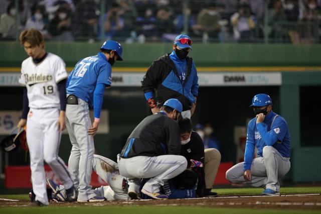 日本ハム４番にアクシデントで零封負け　ビッグボス「折れてるかな。でも鼻は出られますよ」