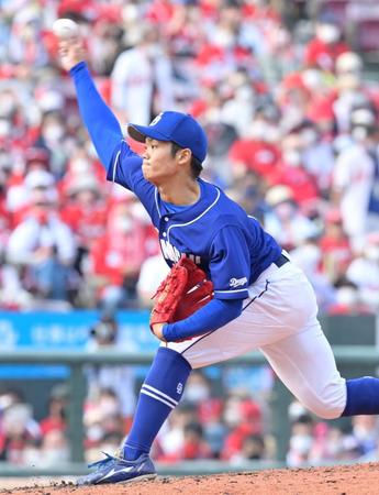 　８回、プロ初登板のマウンドに上がり、１イニングを無失点に抑えた根尾（撮影・立川洋一郎）