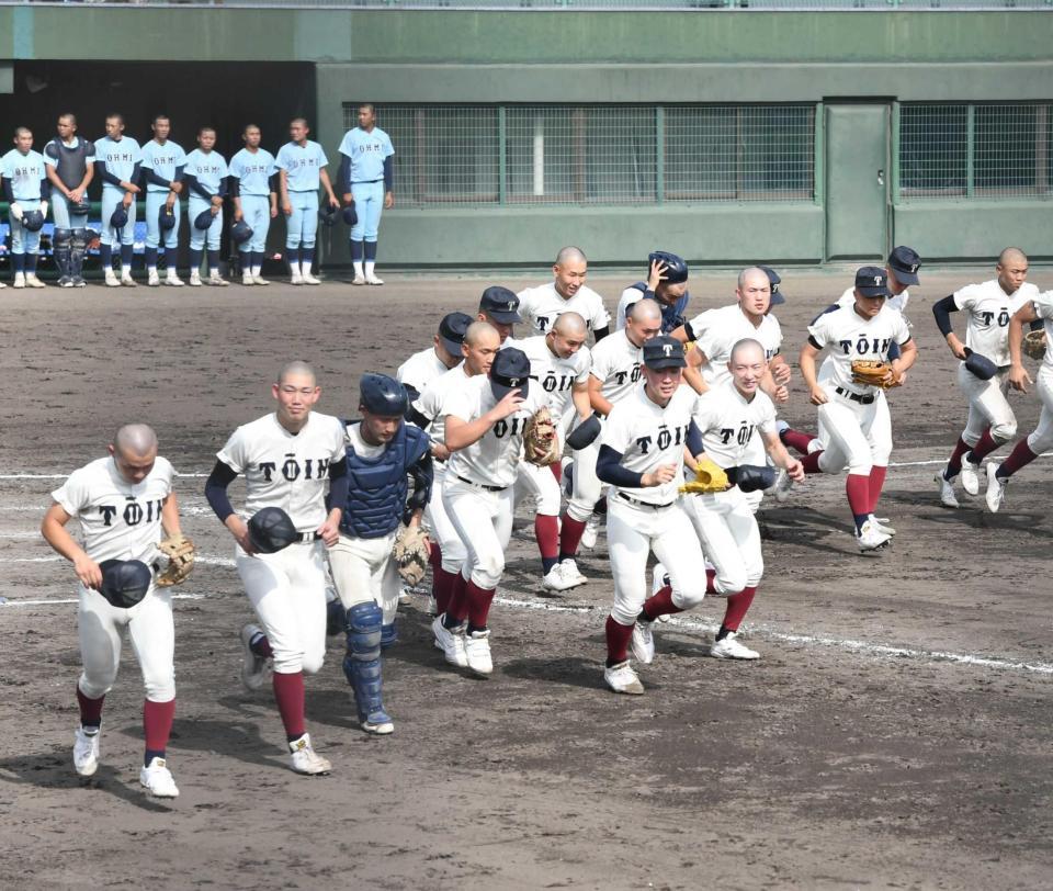 豪華 大阪桐蔭が公式戦29連勝 また近江を撃破！4番丸山の高校通算 ウェア