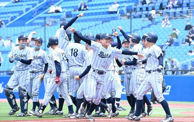 仏教大が明大に雪辱星 3年前の決勝では敗戦 悲願の初Vへあと2勝