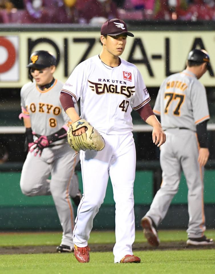 　４回、藤井は丸（左）にソロ本塁打を浴びる