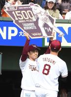 　１５００投球回を達成した則本（撮影・佐藤厚）