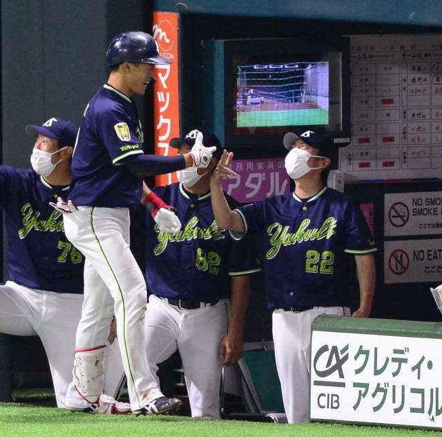 交流戦強すぎたヤクルト、高橋今季初完封で鷹をスイープ＆５連勝締め　交流戦最多勝利１４勝樹立