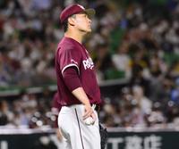 　３回、グラシアルに２者連続となる本塁打を浴び首をかしげる田中将