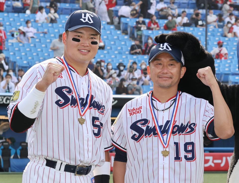 ８連勝のヤクルト ４２歳石川が父の日に４勝目 青木おじさんよく打ってくれた 野球 デイリースポーツ Online