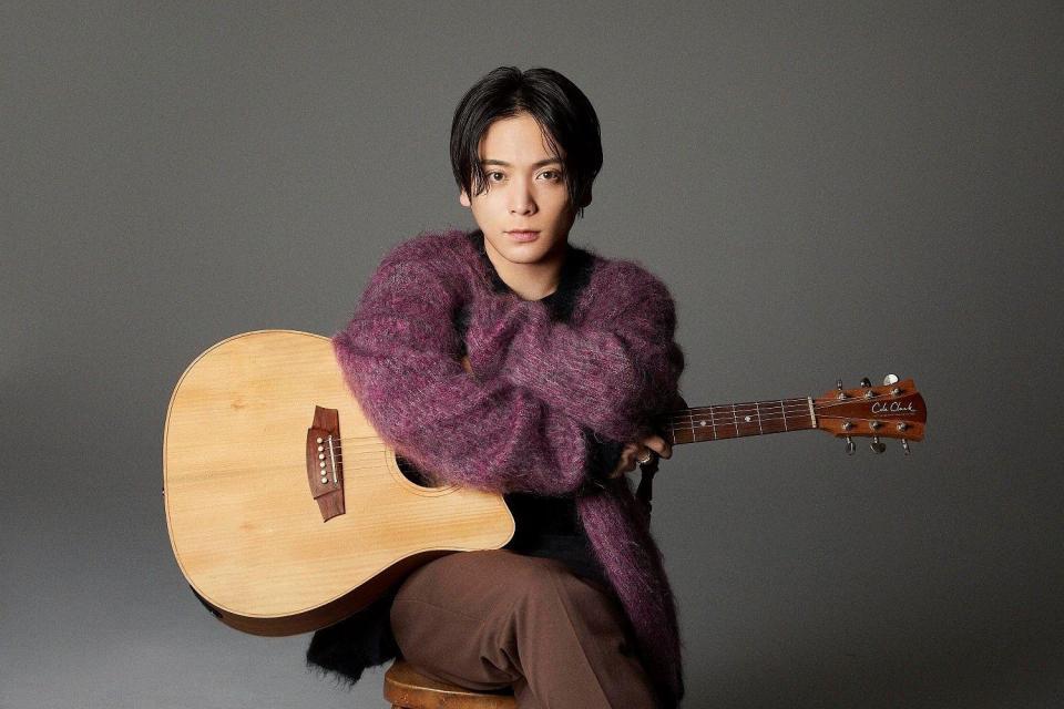 ７月７日のＤｅＮＡ対中日戦にスペシャルゲストとして登場する歌手の優里＝（写真・球団提供）