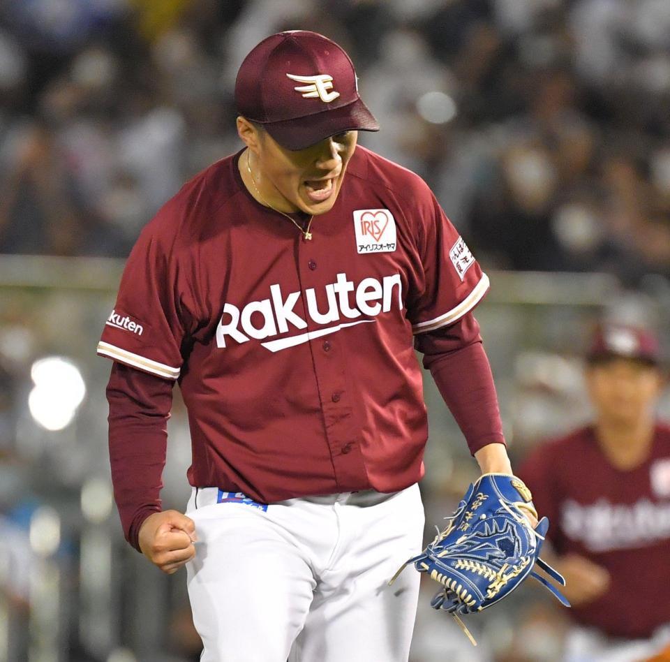 　６回、杉本を遊ゴロに打ち取り、ほえる則本（撮影・吉澤敬太）