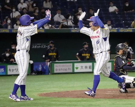 　３回、２ランを放ち生還するホンダ熊本・稲垣（６）