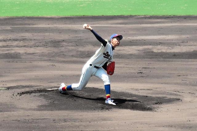 大阪電通大高が市岡下し５回戦へ　最速１４８キロの長身右腕・的場が５回１安打７奪三振好投