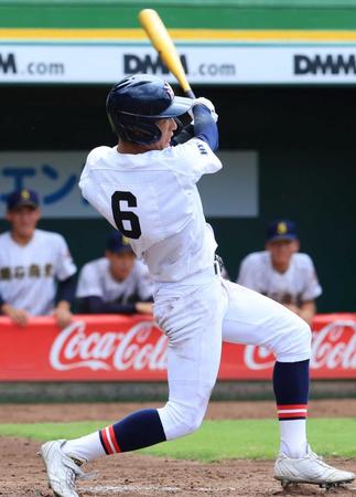 　３回、２点本塁打を放つ社・福谷