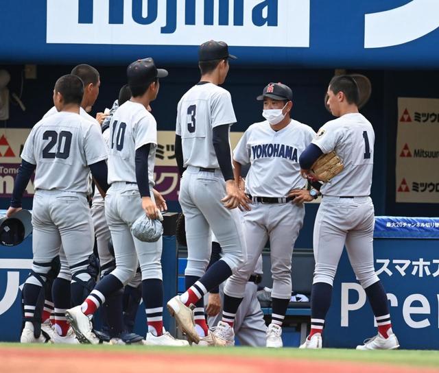 横浜　劇的サヨナラ勝ちで聖地切符　村田監督男泣き「選手に感謝、正直苦しかった」