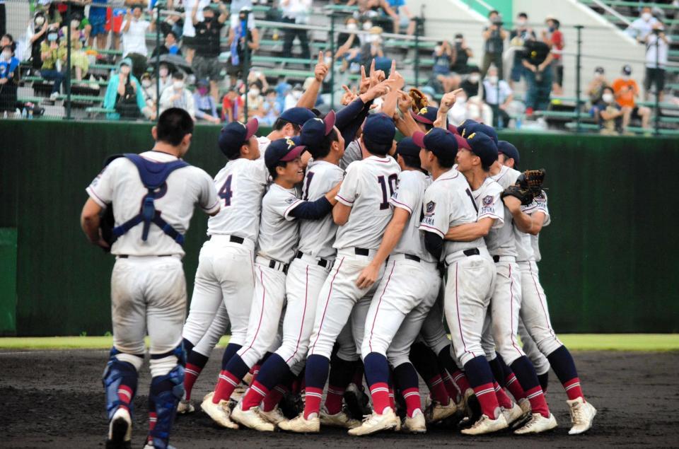 聖望学園 13年ぶり夏切符 元阪神・鳥谷先輩やりました！岡本監督は
