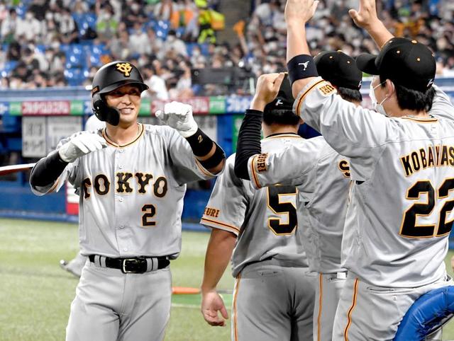 吉川ｖ撃で巨人４連勝 原監督 粘り強く戦った ヤクルト３タテで上位猛追へ弾み 野球 デイリースポーツ Online