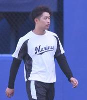 　１１日の登板に向け調整する種市（撮影・開出牧）