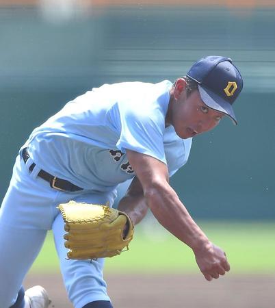 力投する近江・山田陽翔（撮影・伊藤笙子）