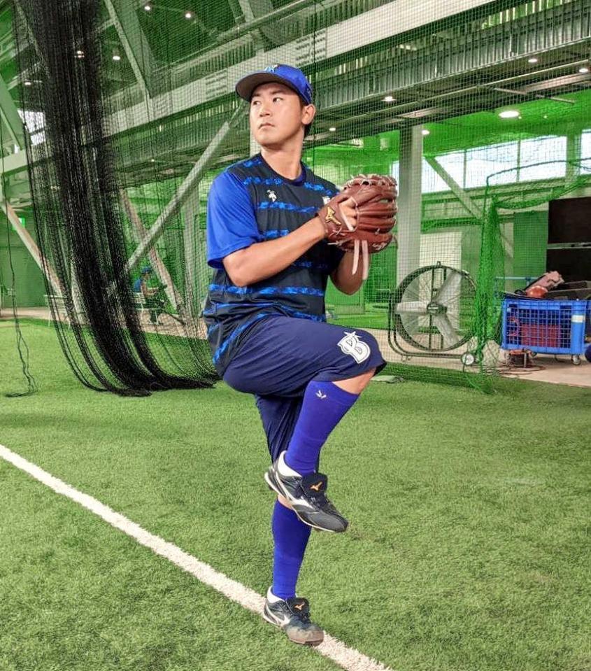 　キャッチボールする今永（球団提供）