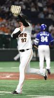 　初回に２点、３回に１点を失った井上（撮影・佐藤厚）