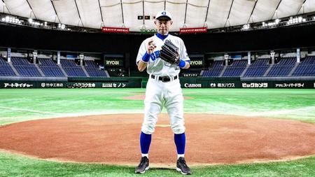 東京ドームで高校野球女子選抜と対戦するイチロー氏＝提供写真