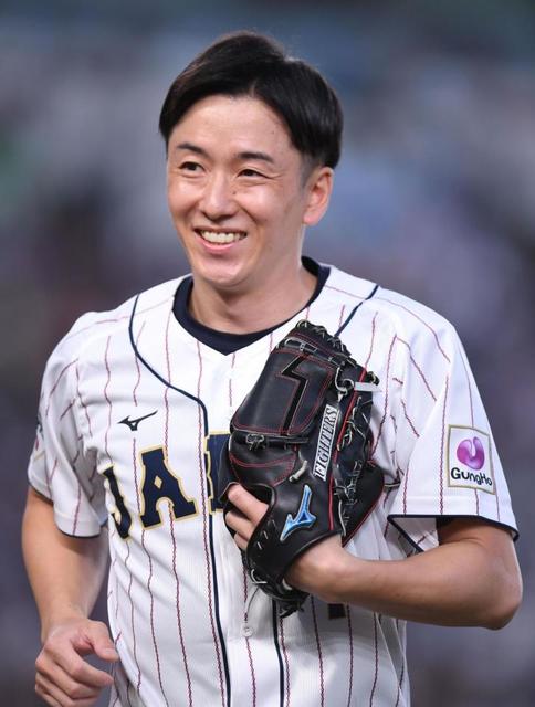 売れっ子の斎藤佑樹氏が８月３度目の始球式　侍ジャパンＵ18壮行試合で選手を鼓舞