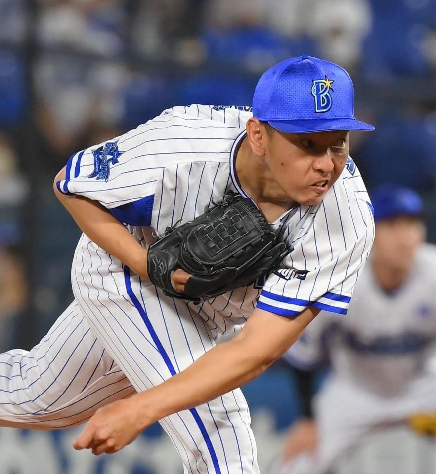 　８回から３番手として登板した田中健（撮影・堀内