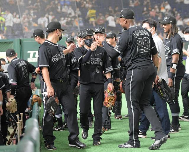巨人・岡本和真が今季初盗塁 昨年５月以来 得点には結びつかず/野球