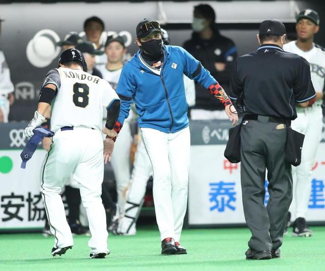 日本ハムが３連勝で両リーグ最遅で５０勝到達　近藤が決勝打　３位オリックスに連勝