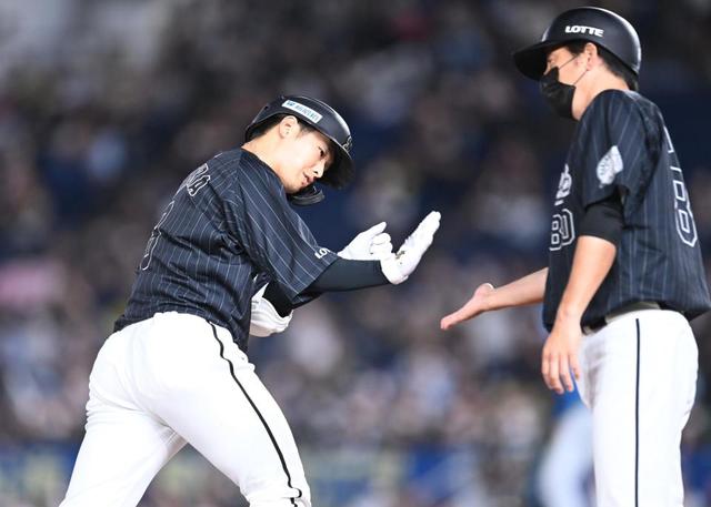 ロッテ中村奨11号決勝２ラン！八回一挙８点！首位と５差