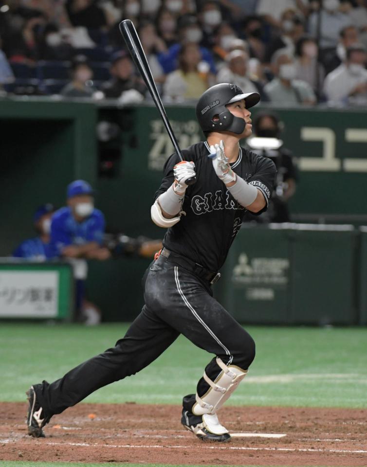 巨人・大城「よっしゃー！」キャリアハイ12号3ランで追撃/野球