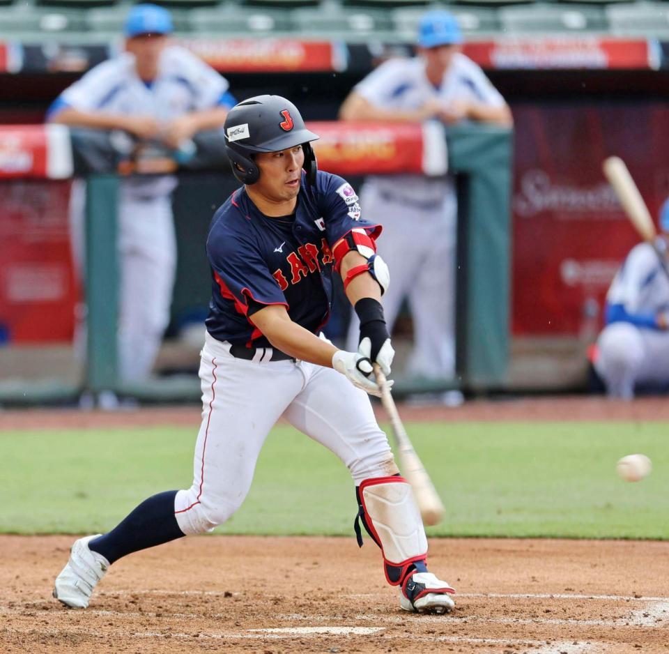 　２回、２点適時打を放つ浅野