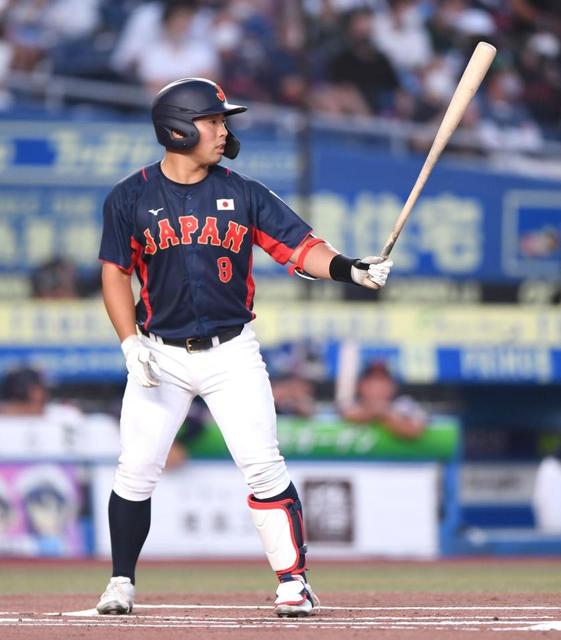 Ｕ１８日本代表・浅野躍動　先制呼ぶ二塁打＆二回２点打　木製バット順応で快勝発進貢献