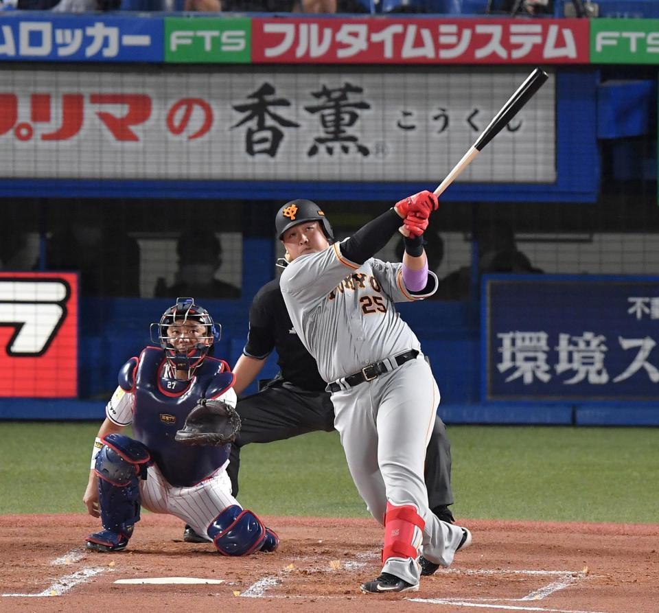 巨人・岡本和真が同点の26号ソロ 10戦ぶり一発で“アゲアゲポーズ”/野球/デイリースポーツ online