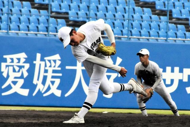 県屈指進学校・松山東が４年ぶり県大会進出　先発中尾が岡島秀樹氏ほうふつ投法で１５奪三振完投