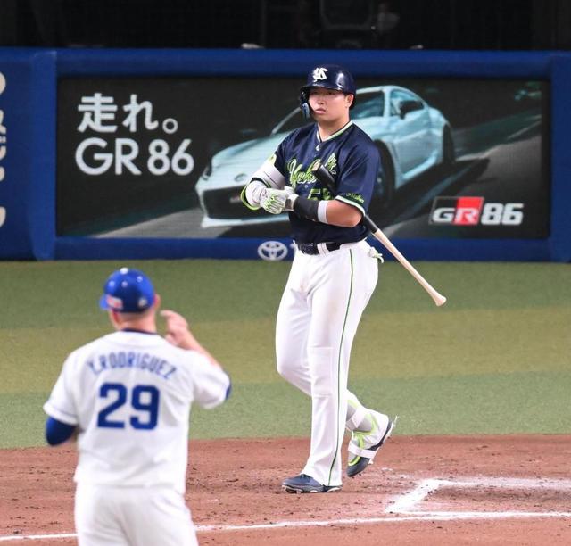 日本選手最多56号懸かるヤクルト・村上宗隆、第4打席は申告敬遠 敵