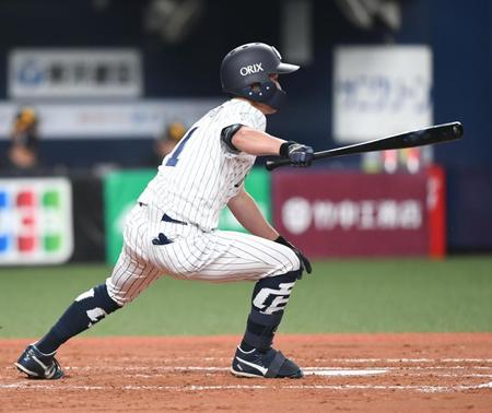 　３回、適時打を放つ福田（撮影・石井剣太郎）