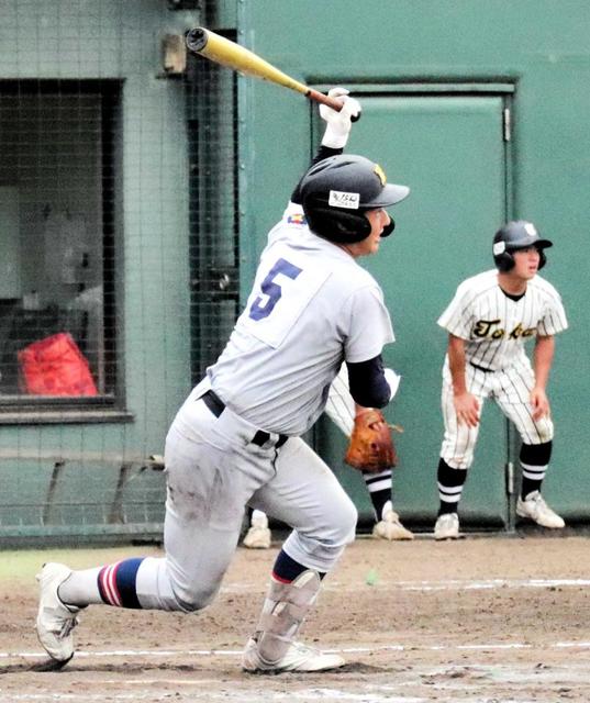 清原氏次男・勝児、父とは違う！　小技キラリのスクイズ！　慶応が東海大相模撃破