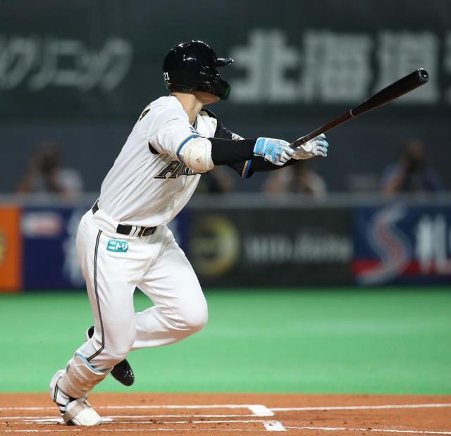 日本ハム・清宮「きつねパワー」でフェン直二塁打　初回からノリノリ４得点の快勝劇