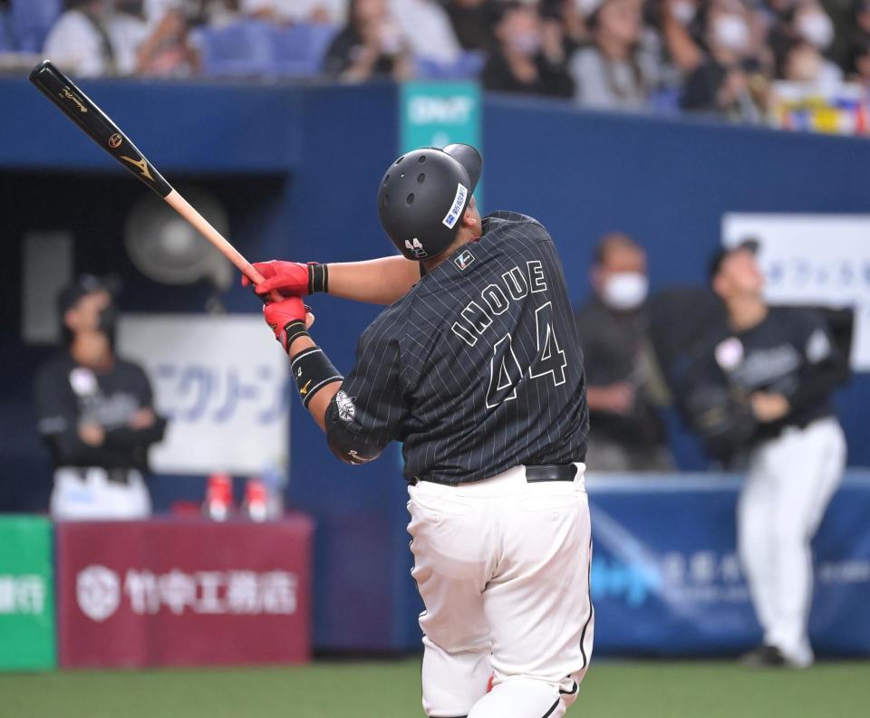 ロッテ アジャ井上の驚愕パワー 京セラドームの天井に当てる特大ファウル野球デイリースポーツ Online 7728