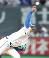 　力投する達（撮影・中島達哉）