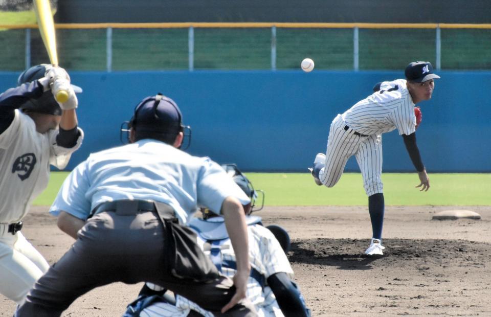 　７回を１失点に抑えた明徳義塾・小林和生