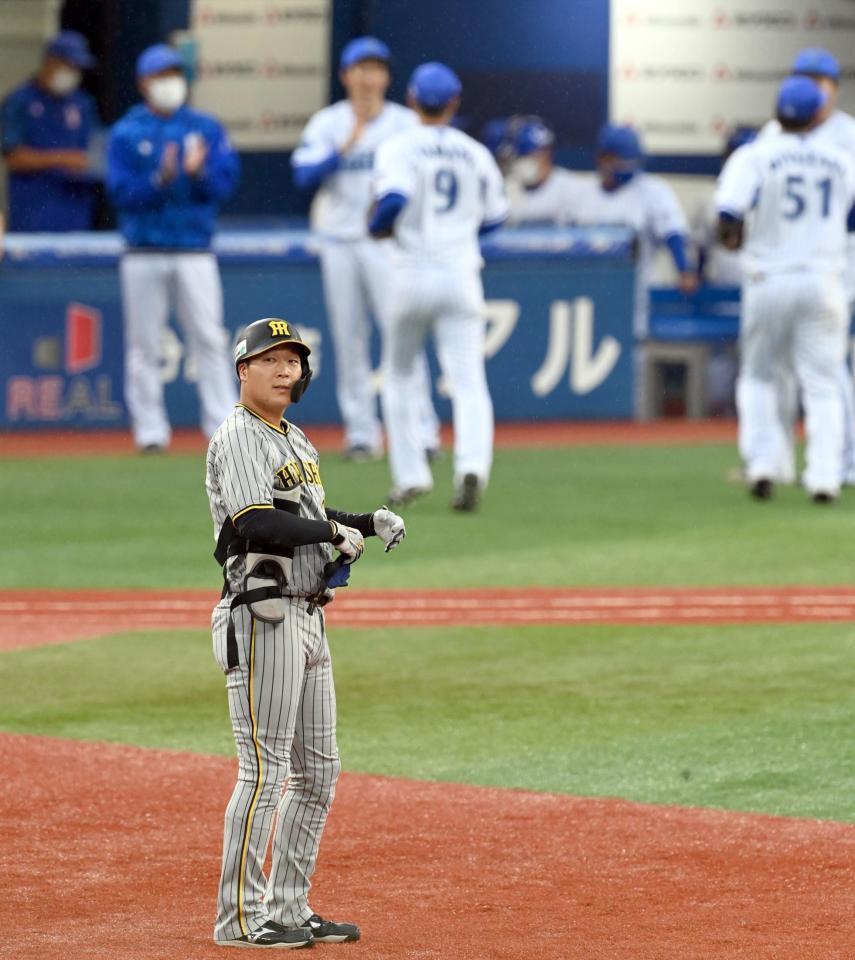 　７回、大山は凡打に倒れ得点ならず（撮影・田中太一）