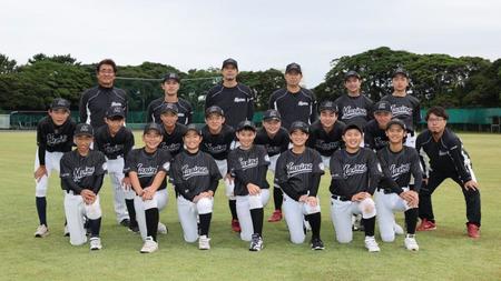 　２０２２千葉ロッテマリーンズジュニアチームメンバー１６人