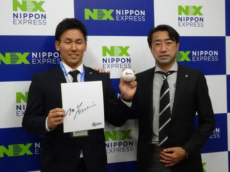 　榎スカウト部長、中川隆治スカウトから指名あいさつを受けたロッテ・ドラフト４位・高野