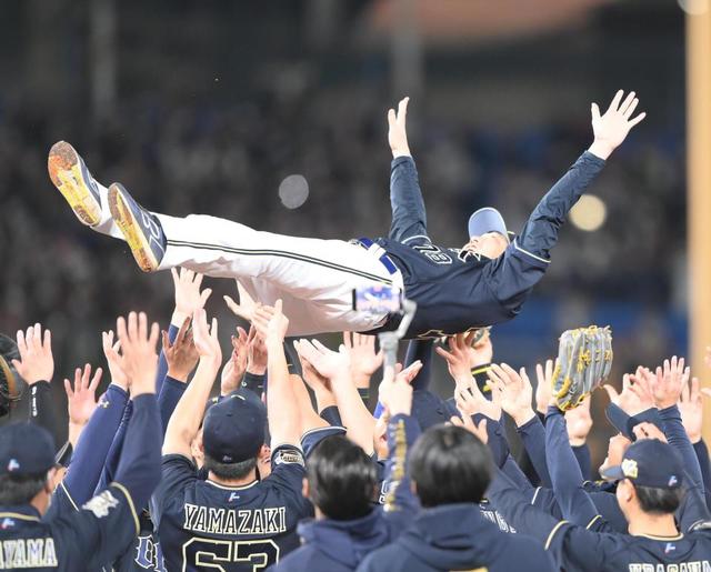 オリックスが２６年ぶりの日本一！ヤクルトに雪辱　山本由伸離脱も一丸で４連勝！