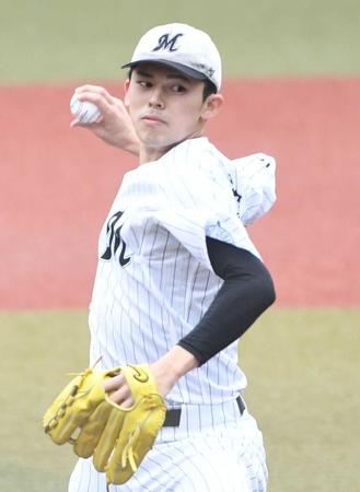 　フリー打撃に登板しＭＬＢ公式球を投げた佐々木朗（撮影・佐藤厚）