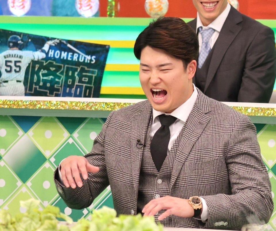 　フジテレビ系列の「プロ野球珍プレー好プレー大賞２０２２」に出演した村上（代表撮影）